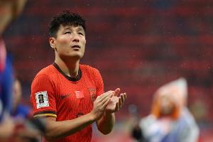 北青：国足抵达新加坡当晚就开练，不排除武磊与张玉宁搭档锋线